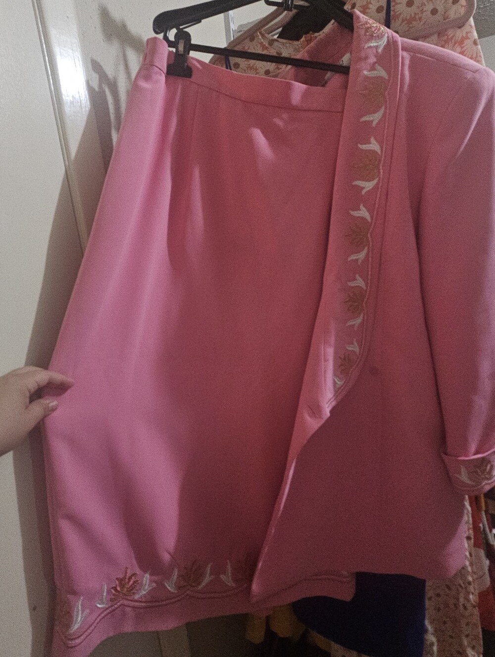 Nubiano New York Pink Skirt And Jacket With Embroidered 2 Pieces Set